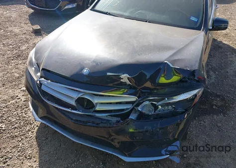 2014 Mercedes-Benz E 350 z USA, uszkodzony, nr VIN WDDHF5KB7EA794757